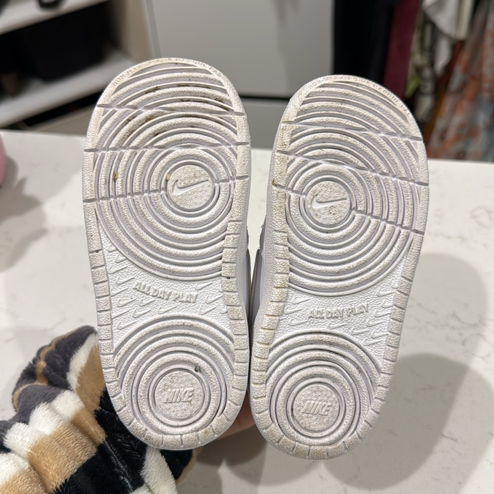 White Nike Shoes - Picture 2 of 7